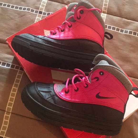 Nike Other - Girl Nike ACG Boots